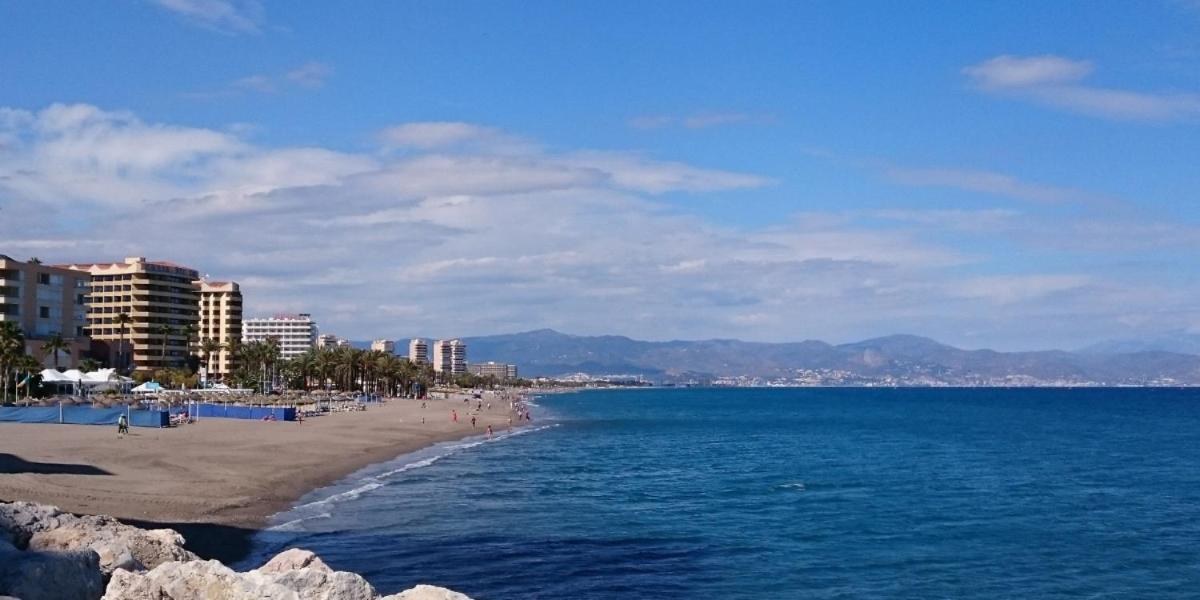 Apartamento Carole Playa Bajondillo Torremolinos Beach - Playa A 30 Segundos - Wifi - Parking - Terraza Apartman Kültér fotó